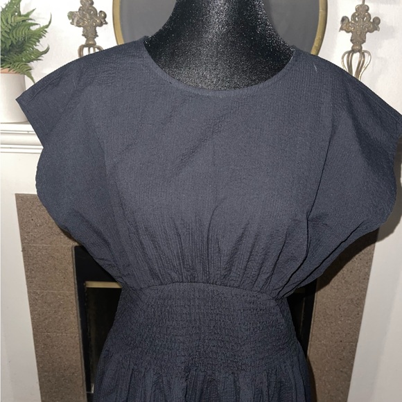 Madewell Stripe Smocked Waist Seersucker Midi Dress - Picture 8 of 10